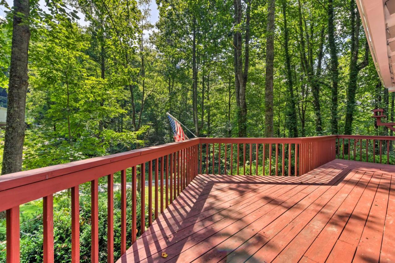 Tranquil Creekside Cottage With Deck And Lanai Franklin Exterior foto
