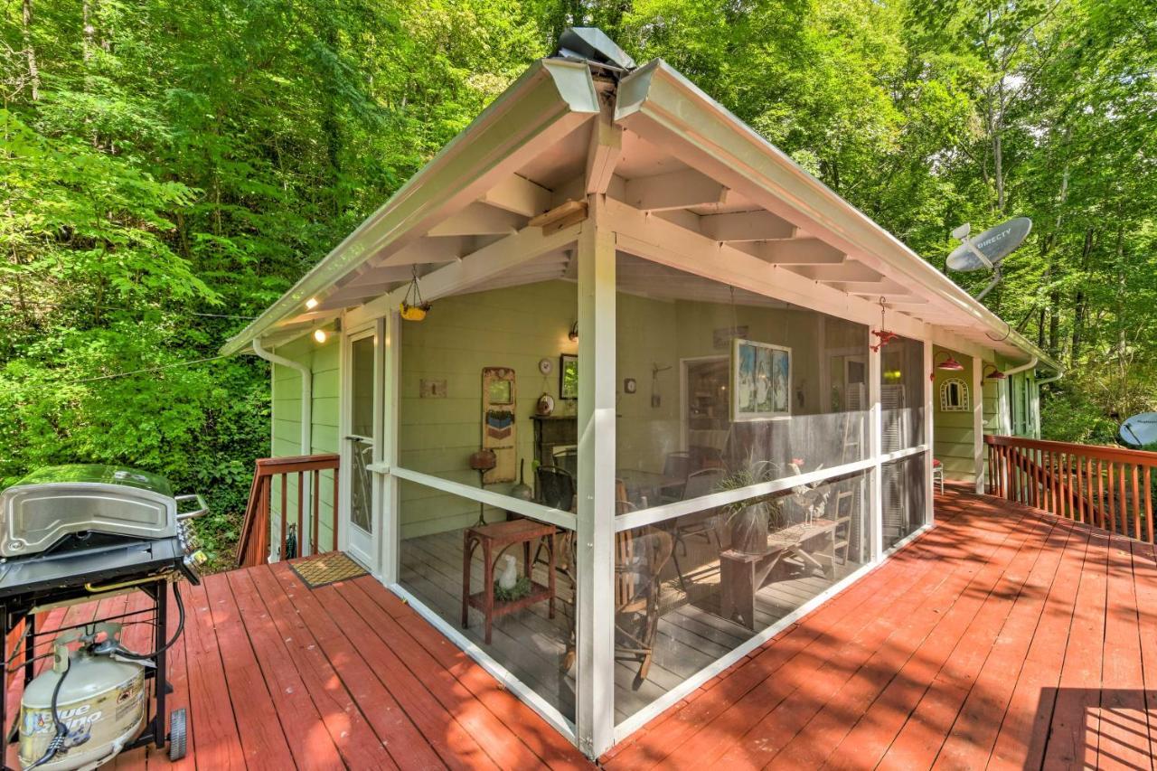 Tranquil Creekside Cottage With Deck And Lanai Franklin Exterior foto